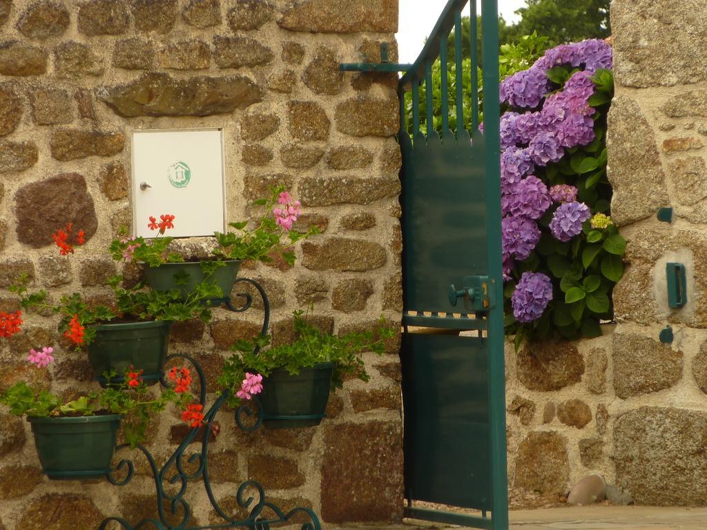 Chambres D'Hotes Les Sageais Baguer-Morvan Oda fotoğraf